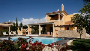 How to choose a villa rental